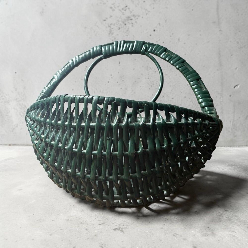 Woven Wall Basket Green Handwoven Hanging Basket Boho Decor VTG 10.5x9.5x4 Inch